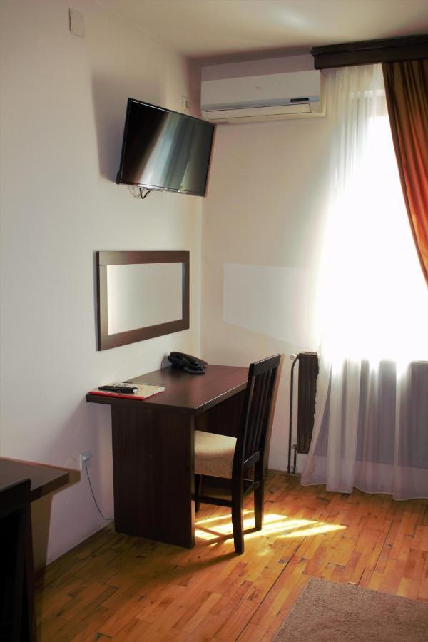Garni Hotel City Крушевац Екстер'єр фото